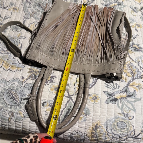 Idyllwind brand leather Fringed cream Tote Bag with adjustable shoulder strap - Picture 13 of 13